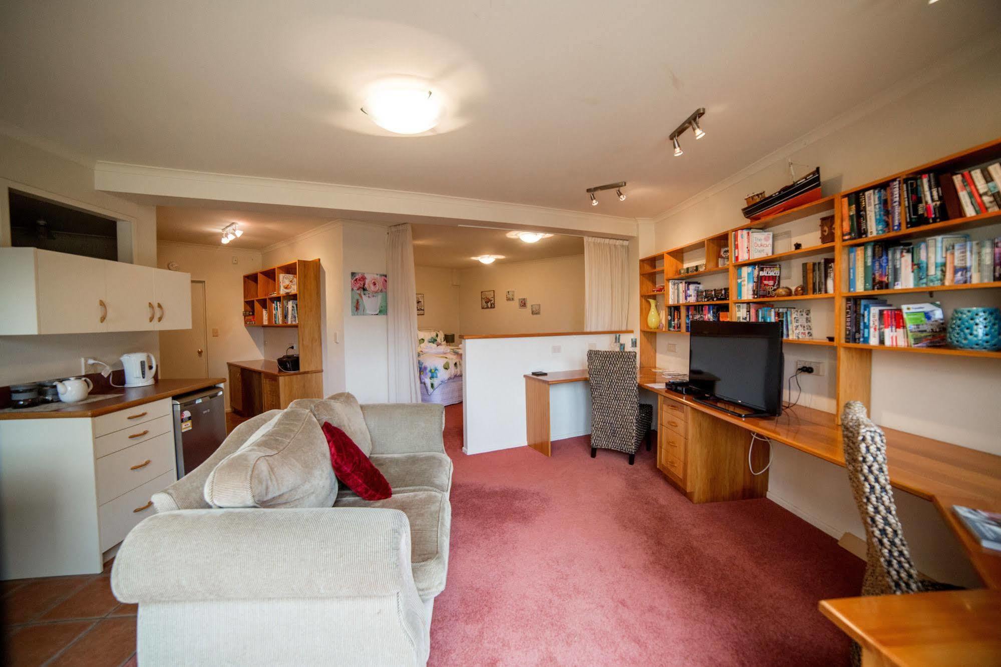 Oamaru House Bed & Breakfast Exterior photo